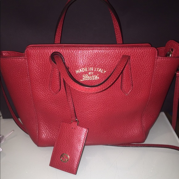 Gucci Handbags - Gucci Swing Mini Crossbody Tote Bag